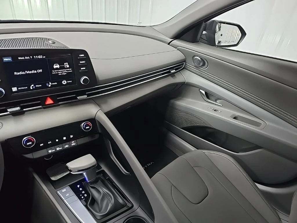 New 2026 Gray Hyundai SEL Sport image 25