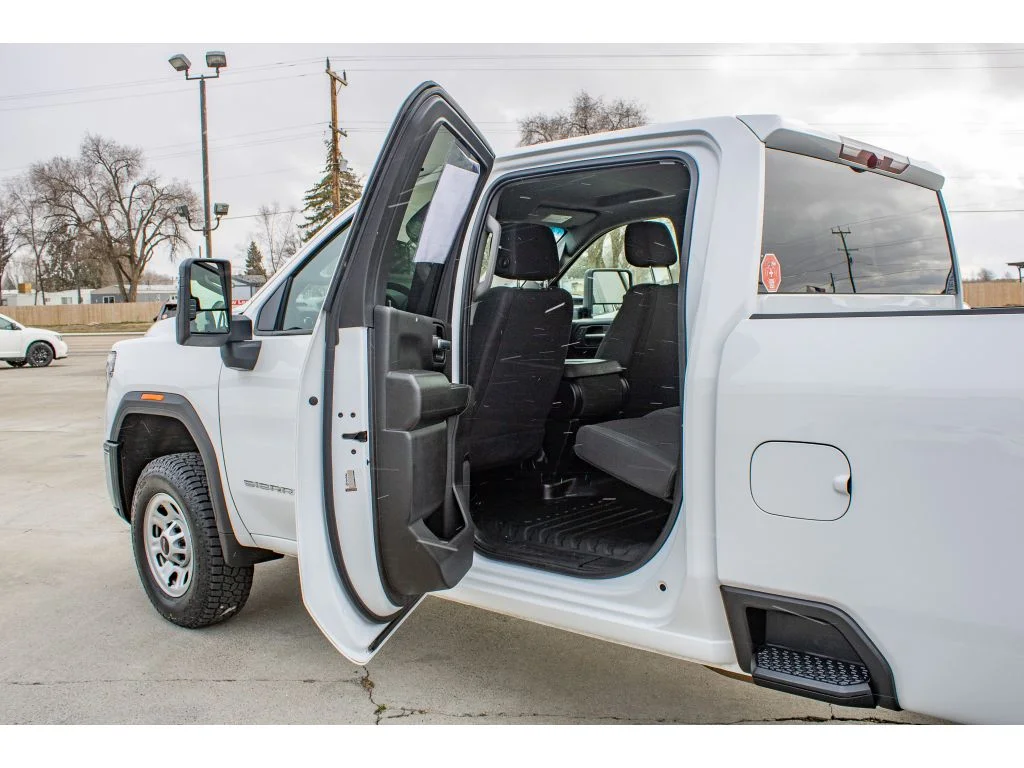 2025 GMC Sierra 3500HD Pro - Photo 33