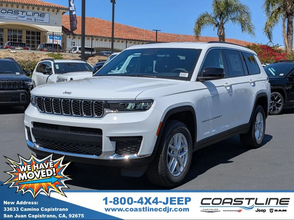 New 2026 Bright White Clear-Coat Exterior Paint Jeep Laredo image 1