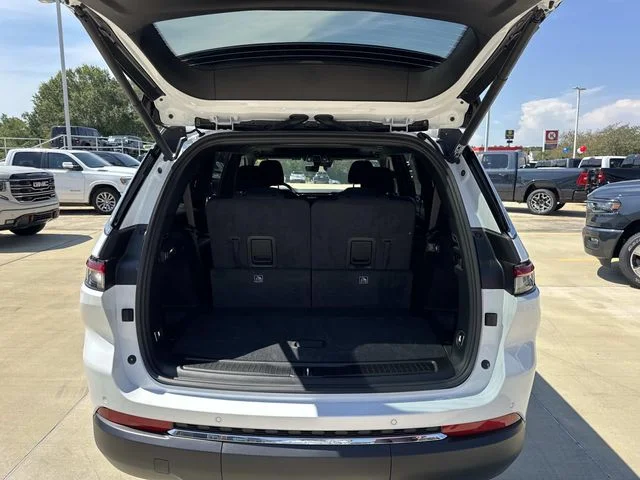 New 2026 White Jeep Laredo X image 10