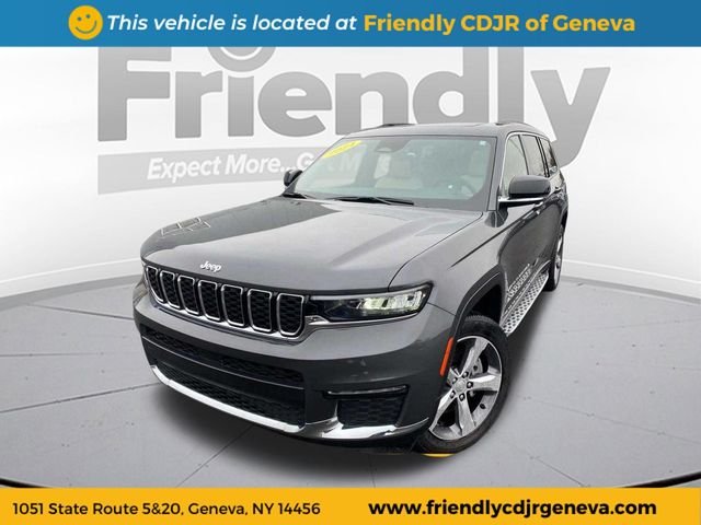 Used 2025 Gray Jeep Limited image 1