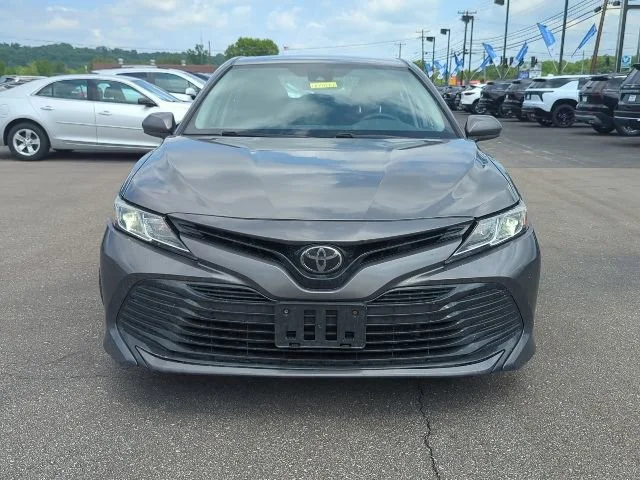 Used 2019  Toyota LE image 5