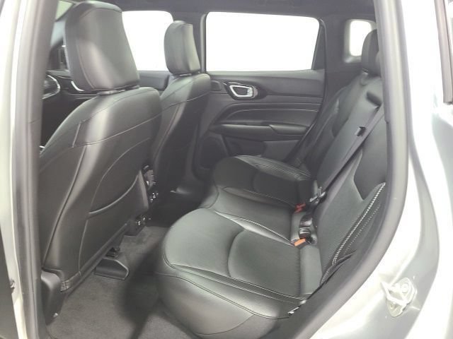 Used 2022 Billet Silver Metallic Clearcoat Jeep High Altitude image 19