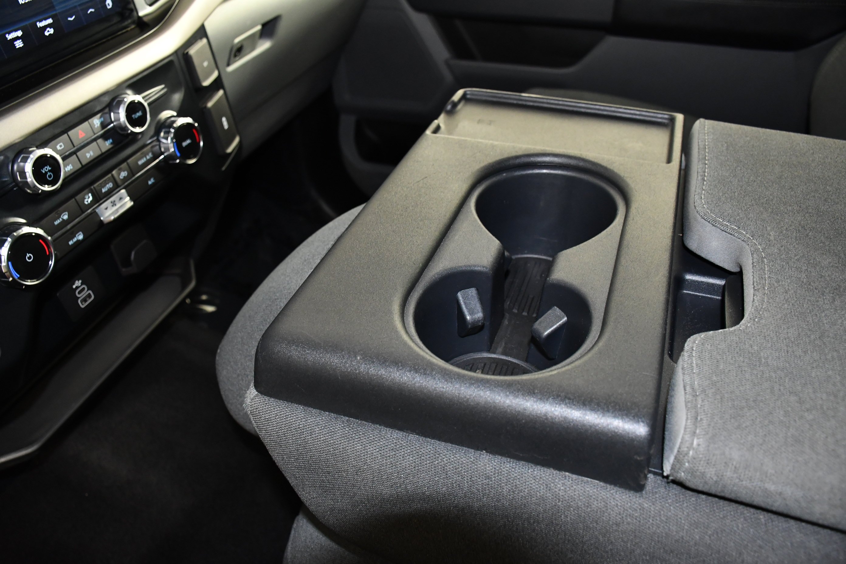 Used 2025 Black Metallic Ford XLT image 32