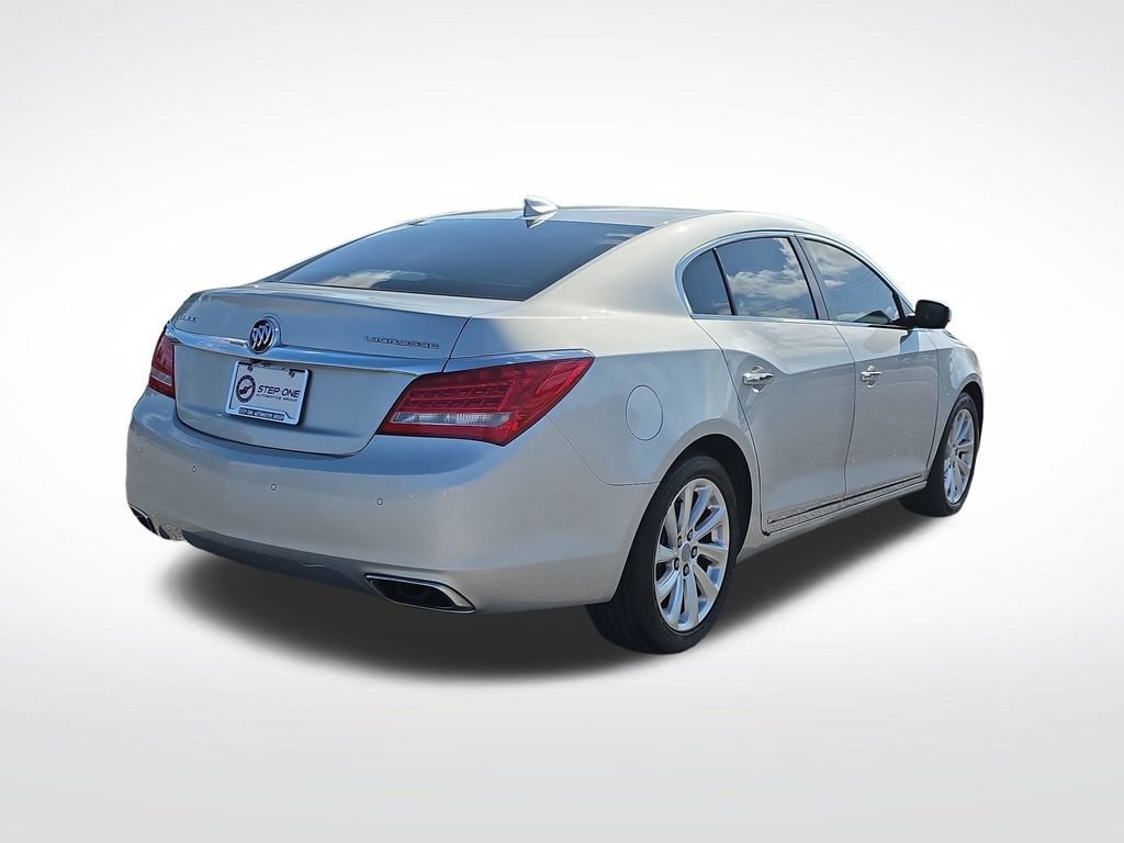 Used 2015 QUICKSILVER METALLIC Buick Leather image 7