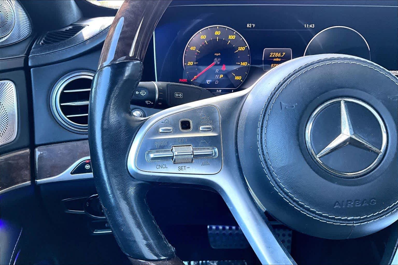 Used 2019 Obsidian Black Metallic Mercedes-Benz S 560 image 24