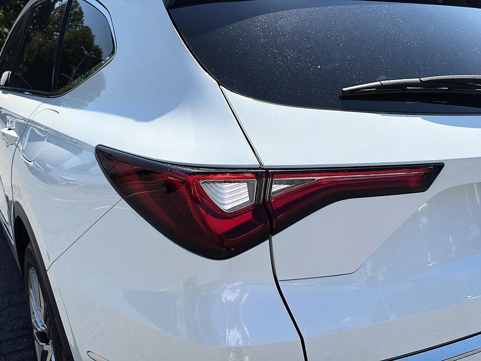 Used 2022 Platinum White Acura w/Advance Package image 16