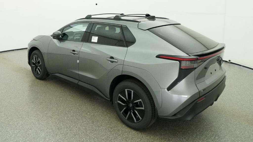 New 2026 Heavy Metal Toyota XLE image 34