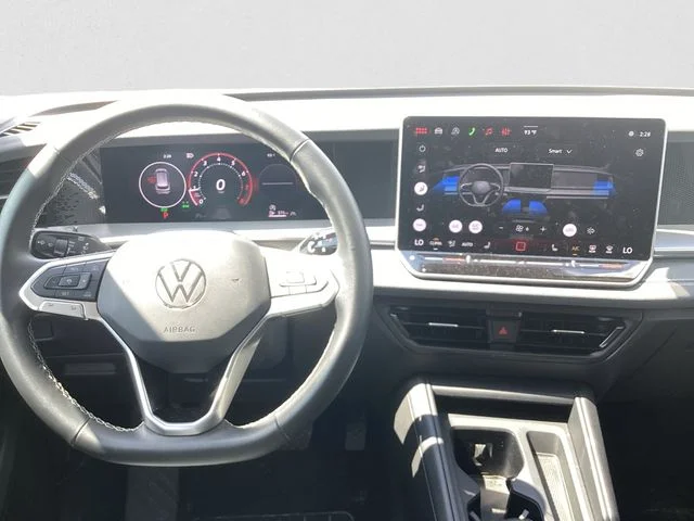 Used 2026 Pure White Volkswagen 2.0T SE image 10