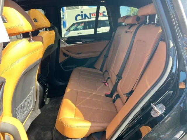 Used 2022 Black BMW xDrive30i image 26