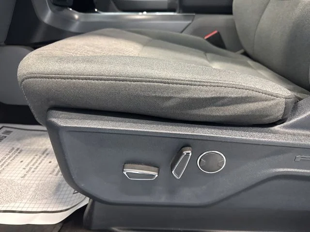 Used 2021 Gray Ford XLT image 16