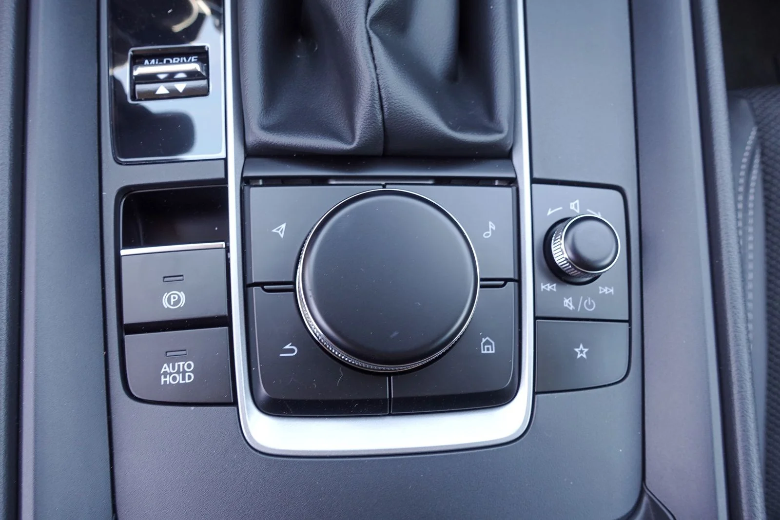 New 2026 Polymetal Gray Metallic Mazda 2.5 S Meridian Edition image 23