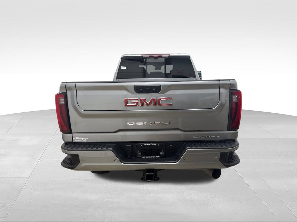 Used 2025 Silver GMC Denali image 4