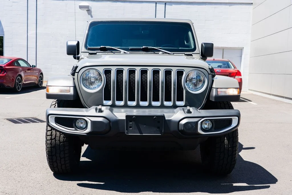 Used 2021 Gray Jeep Unlimited Sahara image 2