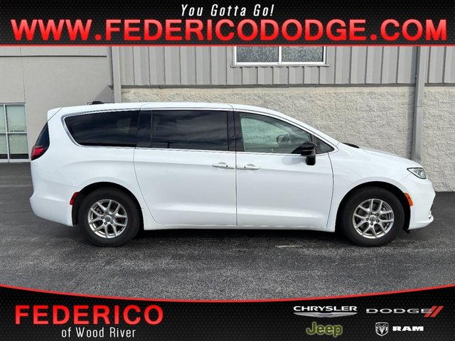 2024 Chrysler Pacifica Touring L FWD