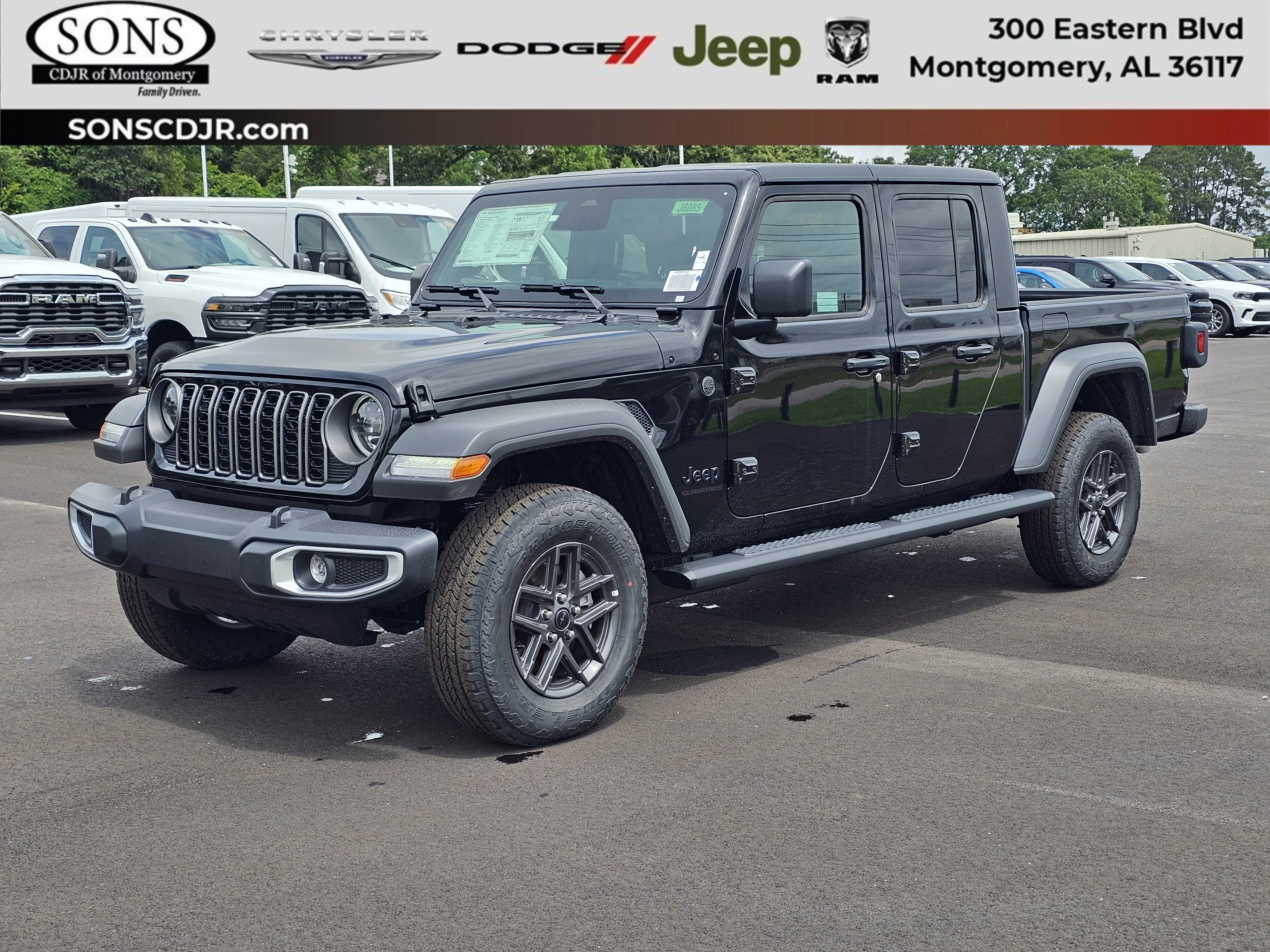 2026 Jeep Gladiator Sport S Auto's photo