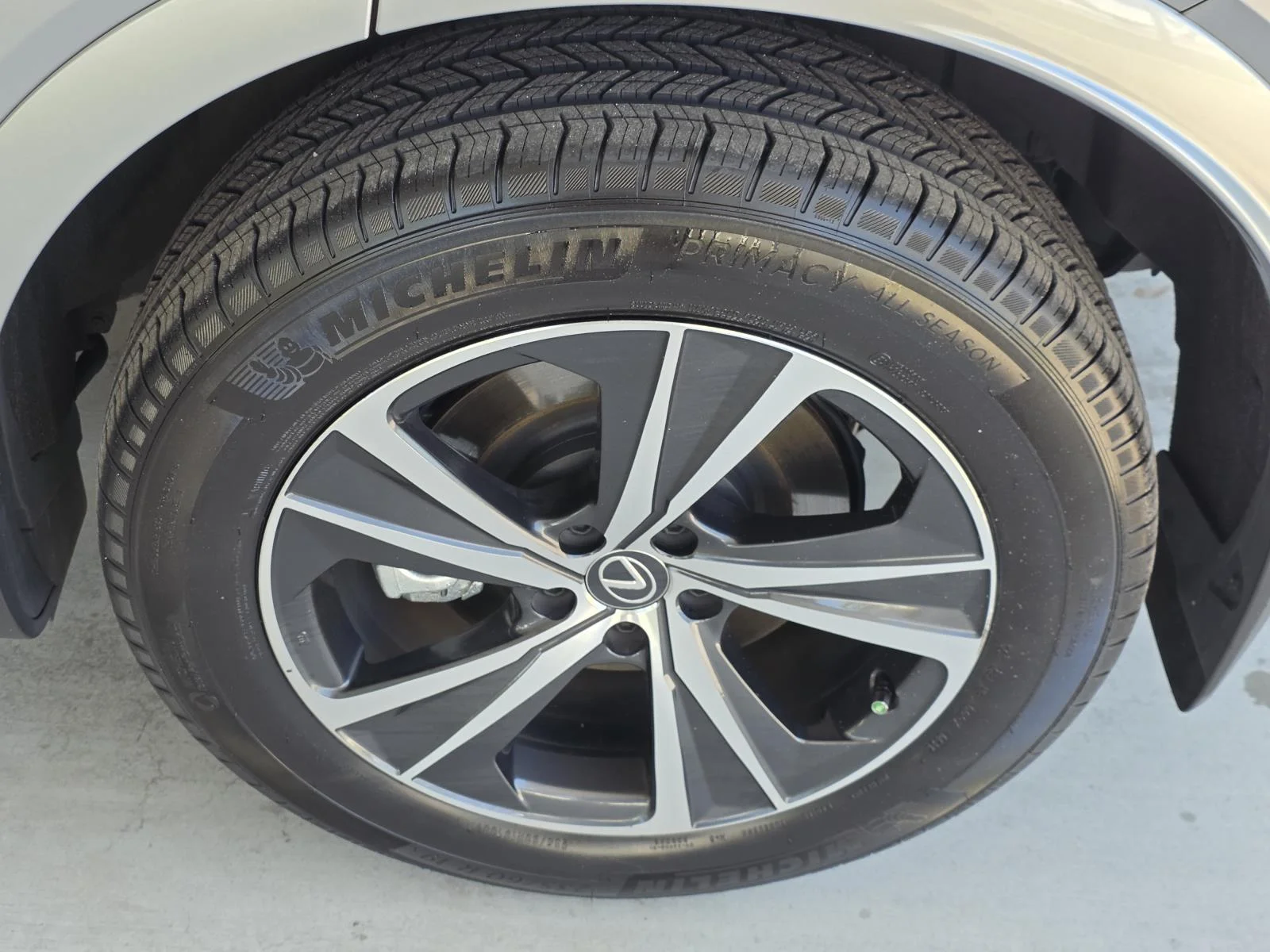 Certified Used 2023 Iridium Lexus 350h Premium image 36