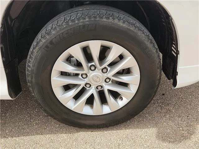 Used 2022 White Lexus 4x4 image 7