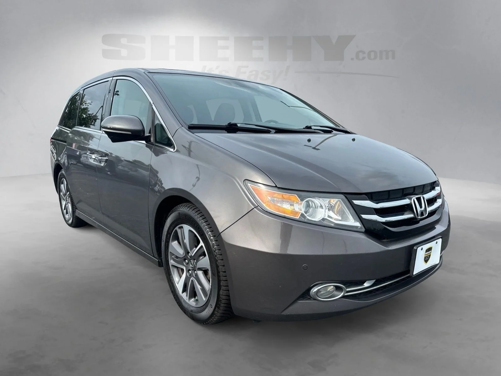 Used 2014 Modern Steel Metallic Honda Touring Elite image 2