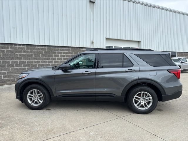 New 2026 Carbonized Gray Metallic Ford Active image 9