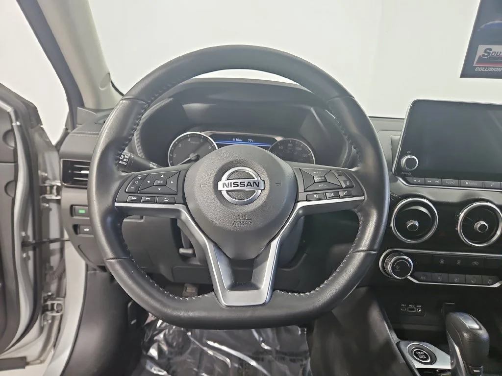 Used 2022 Silver Nissan SV image 15