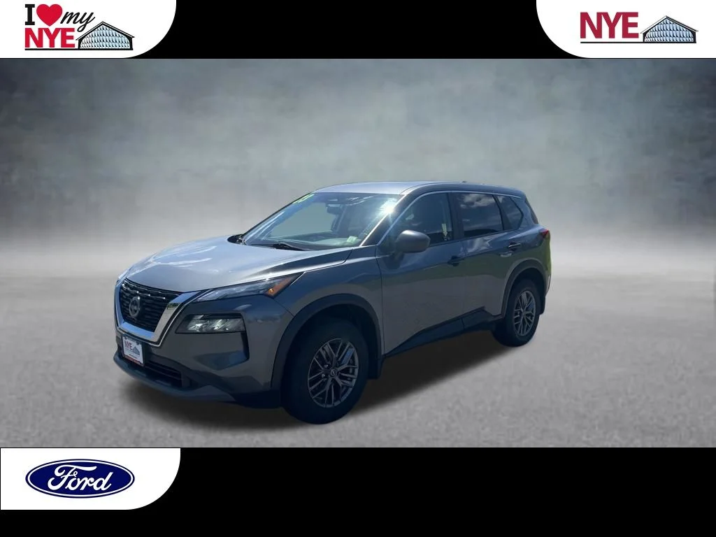 Used 2023 Gray Nissan S image 1