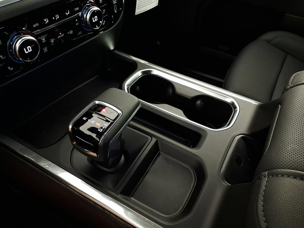 2026 GMC Sierra 1500 SLT - Photo 19