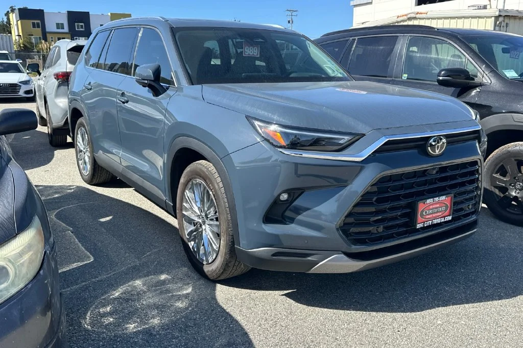 Certified Used 2024 White Toyota Platinum image 2