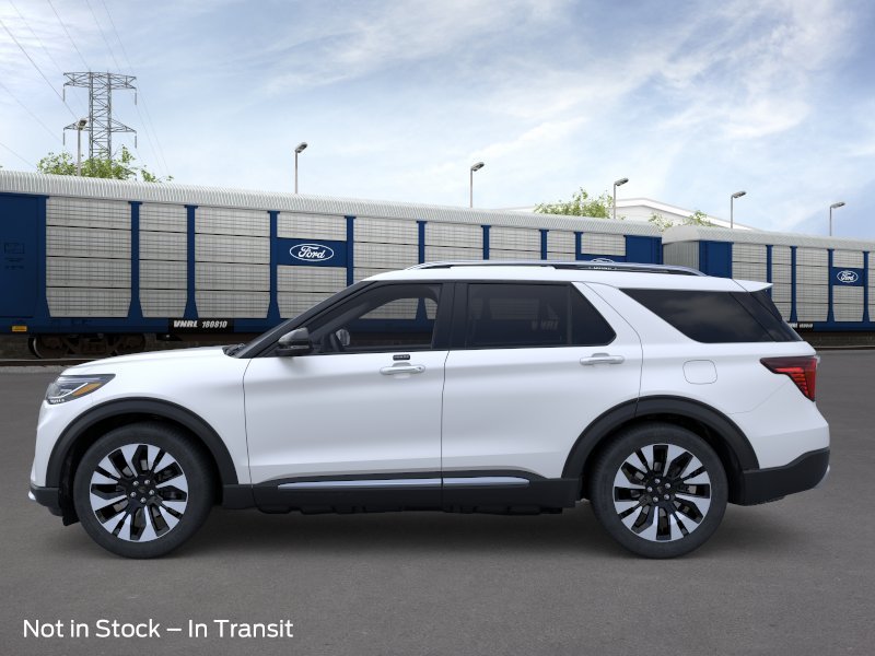 New 2026 Star White Metallic Tri-Coat Ford Platinum™ image 4