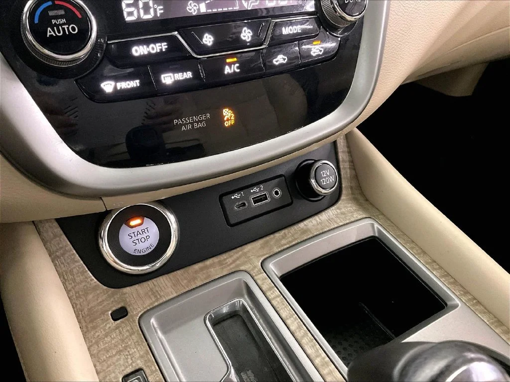 Used 2022 Gray Nissan SL image 37