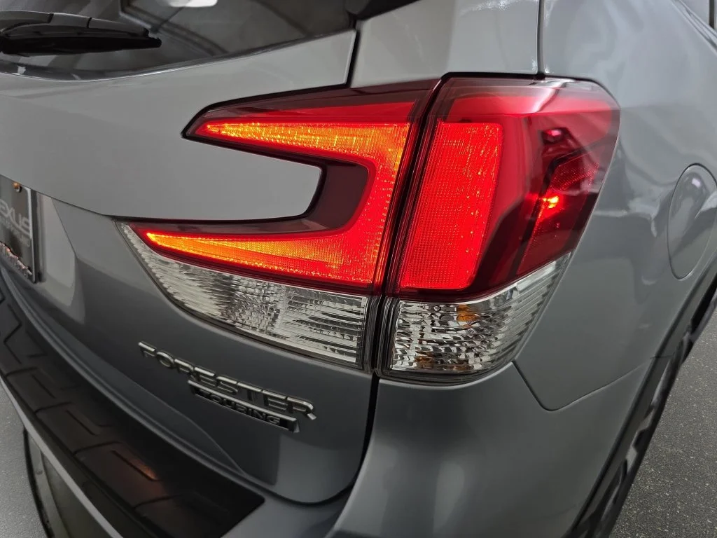 Used 2019 Silver Subaru Touring image 33