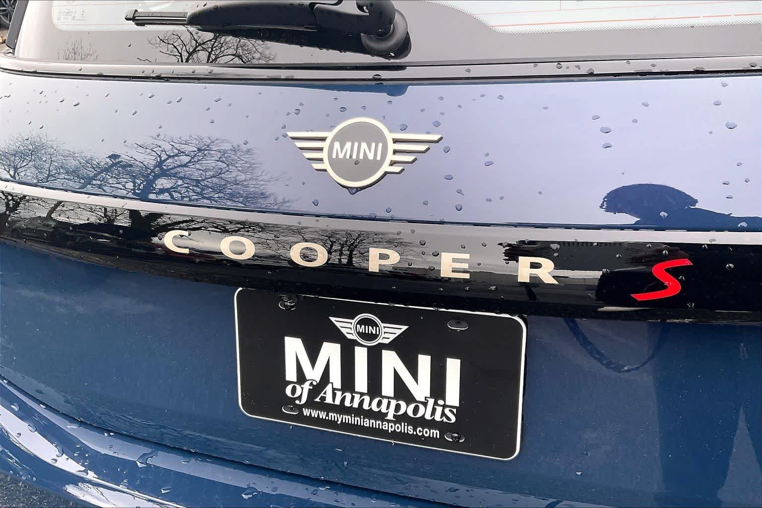 New 2026 Indigo Sunset Blue Metallic MINI Signature Plus image 15