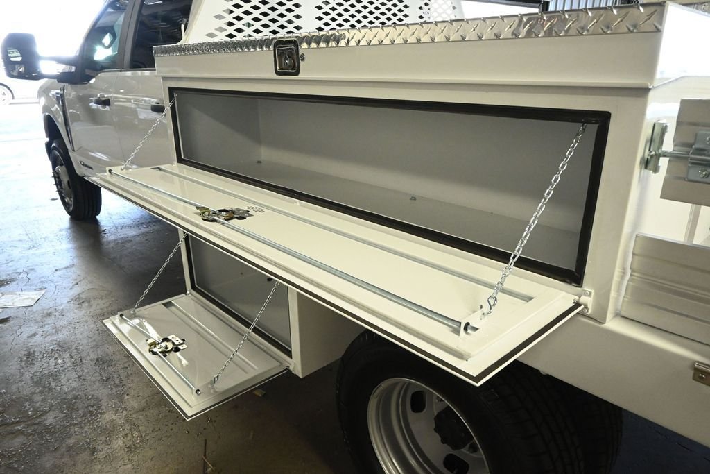 New 2026 Oxford White Ford XL image 23