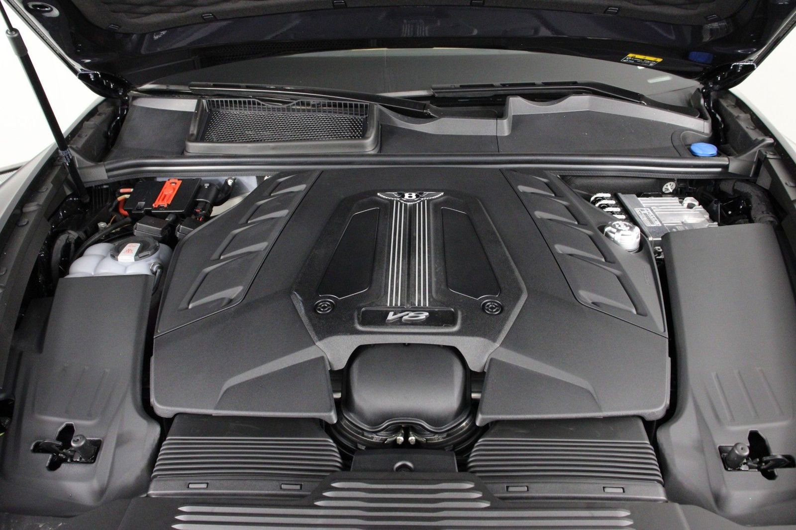 2024 Bentley Bentayga Azure - Photo 26