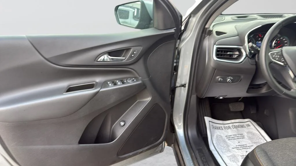2023 Chevrolet Equinox LT - Photo 23