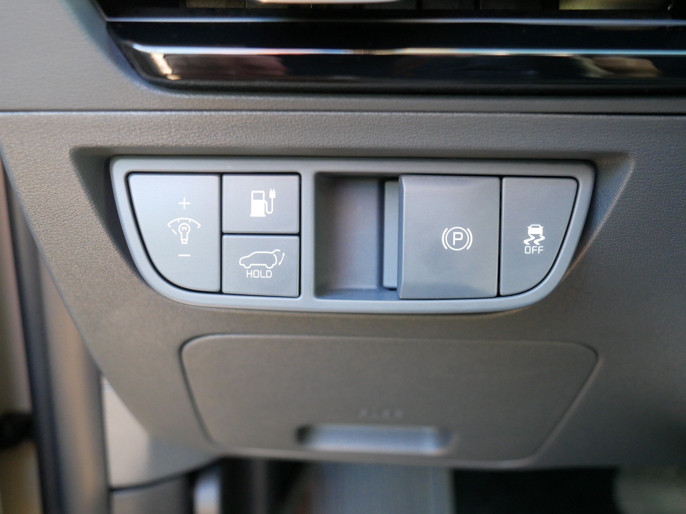 Certified Used 2023 Glacier Kia Wind image 26