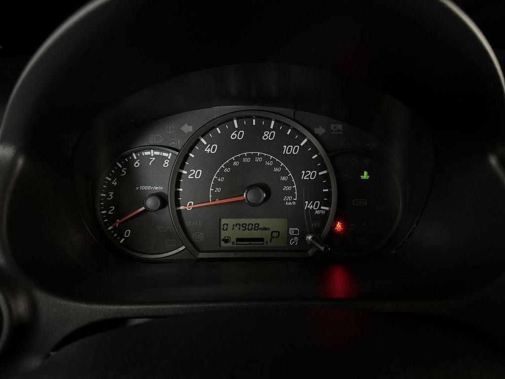 Used 2024 Jet Black Metallic Mitsubishi ES image 21