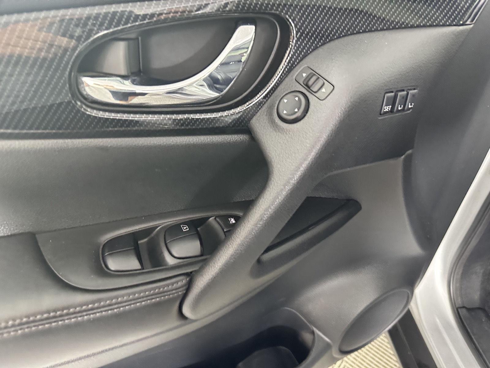 Used 2019 Gy Nissan  image 33