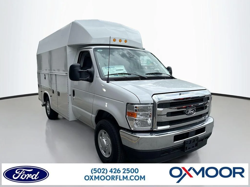 2026 Ford E-Series SRW E-350 Super Duty 138 in WB's photo
