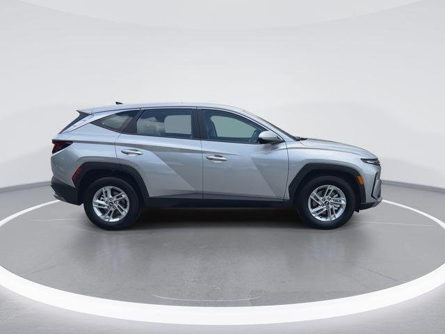 New 2026 Silver Hyundai SE FWD image 9