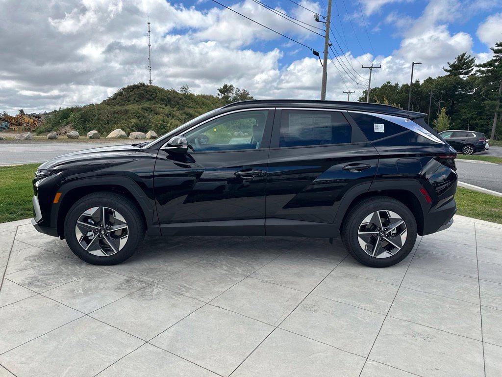 New 2026 Black Hyundai SEL Premium AWD image 3