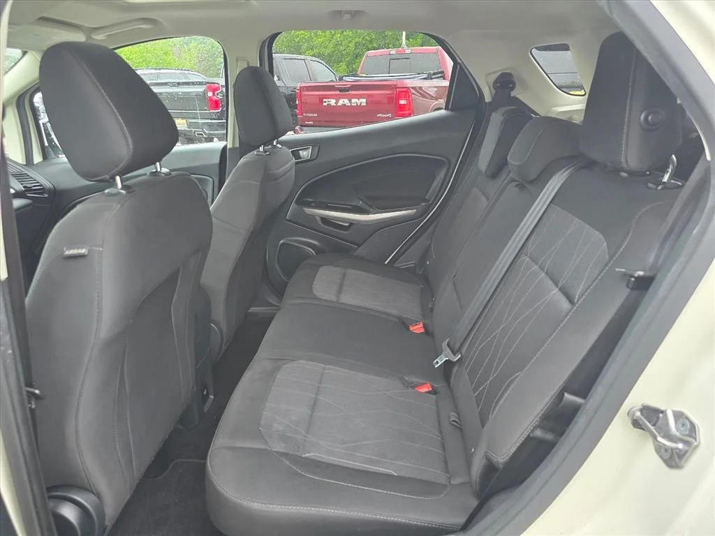 Used 2021 White Ford SE image 13
