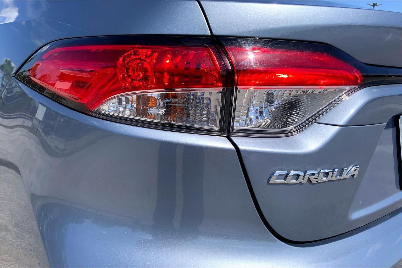 Used 2024 Celestite Toyota LE image 28