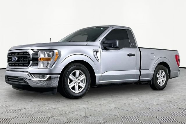 Used 2022 Silver Ford XLT image 1