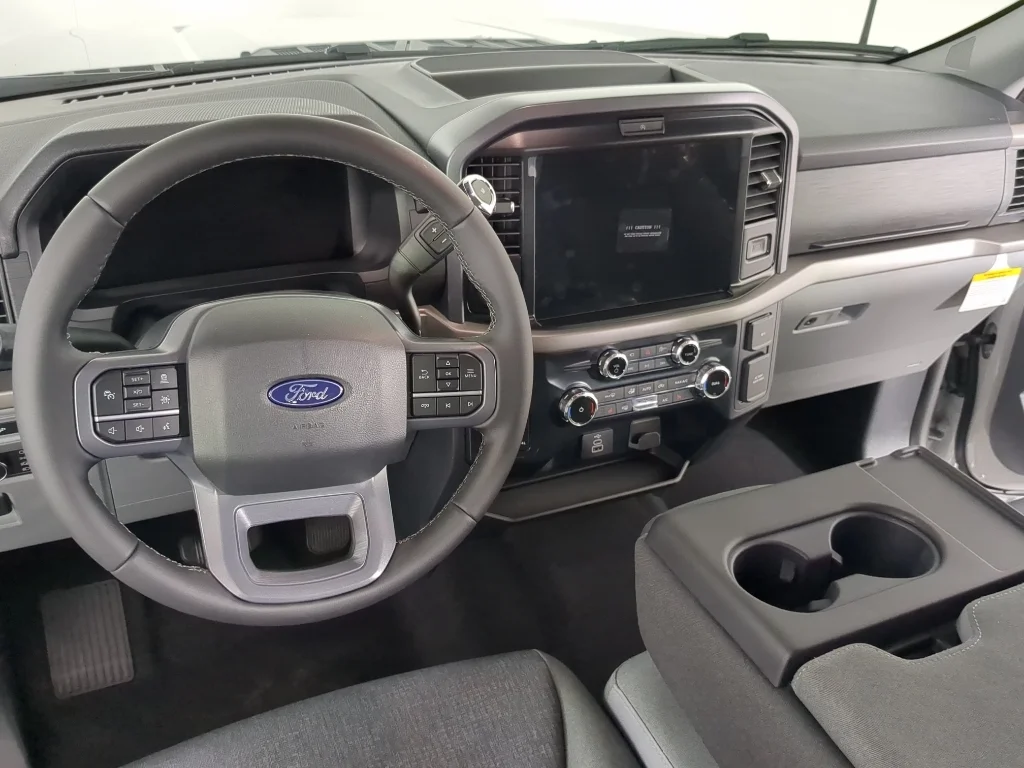 New 2026 AVALANCHE Ford XLT image 13