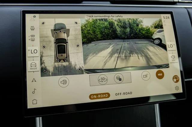 New 2026  Land Rover SE image 27