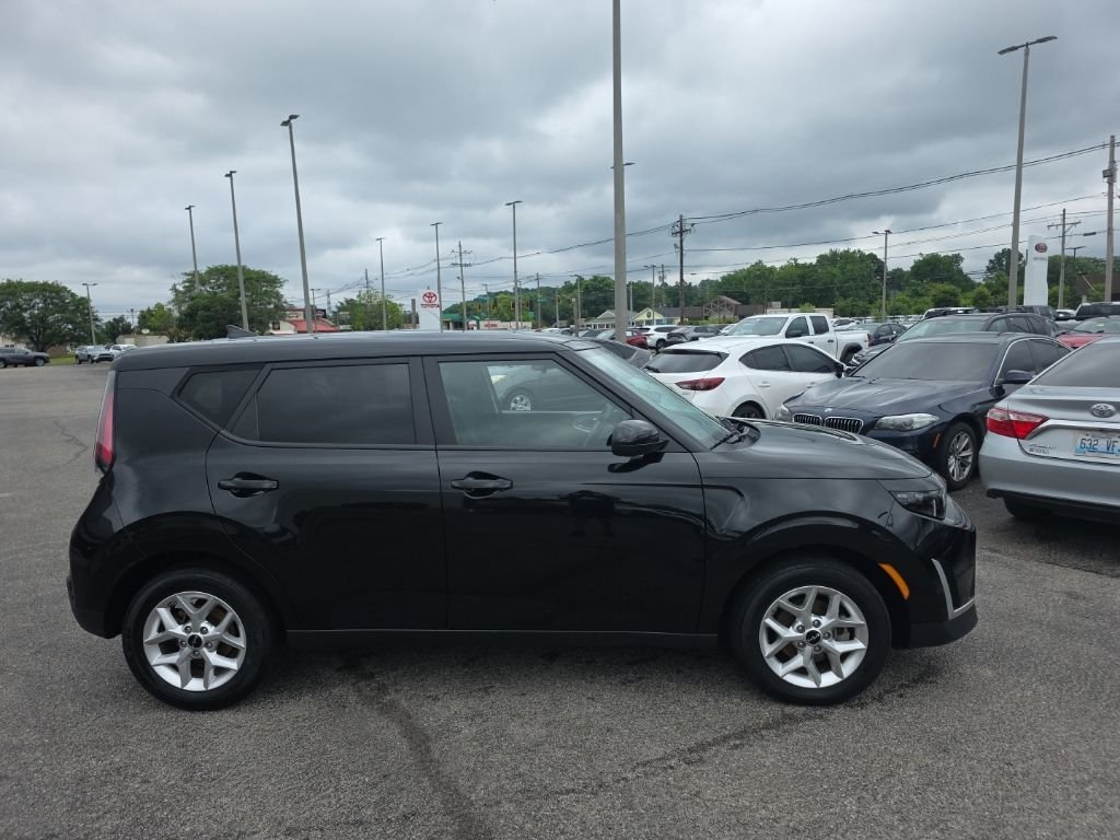 Used 2024 Black Kia LX image 3