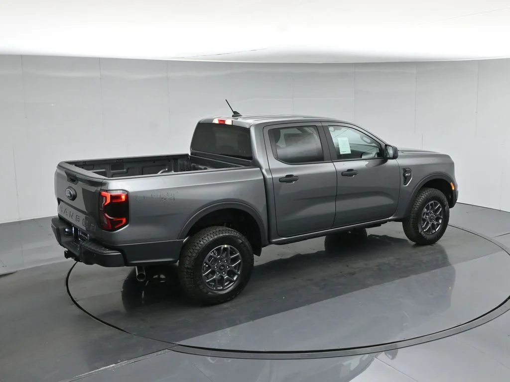 New 2026 Carbonized Gray Metallic Ford XLT image 37