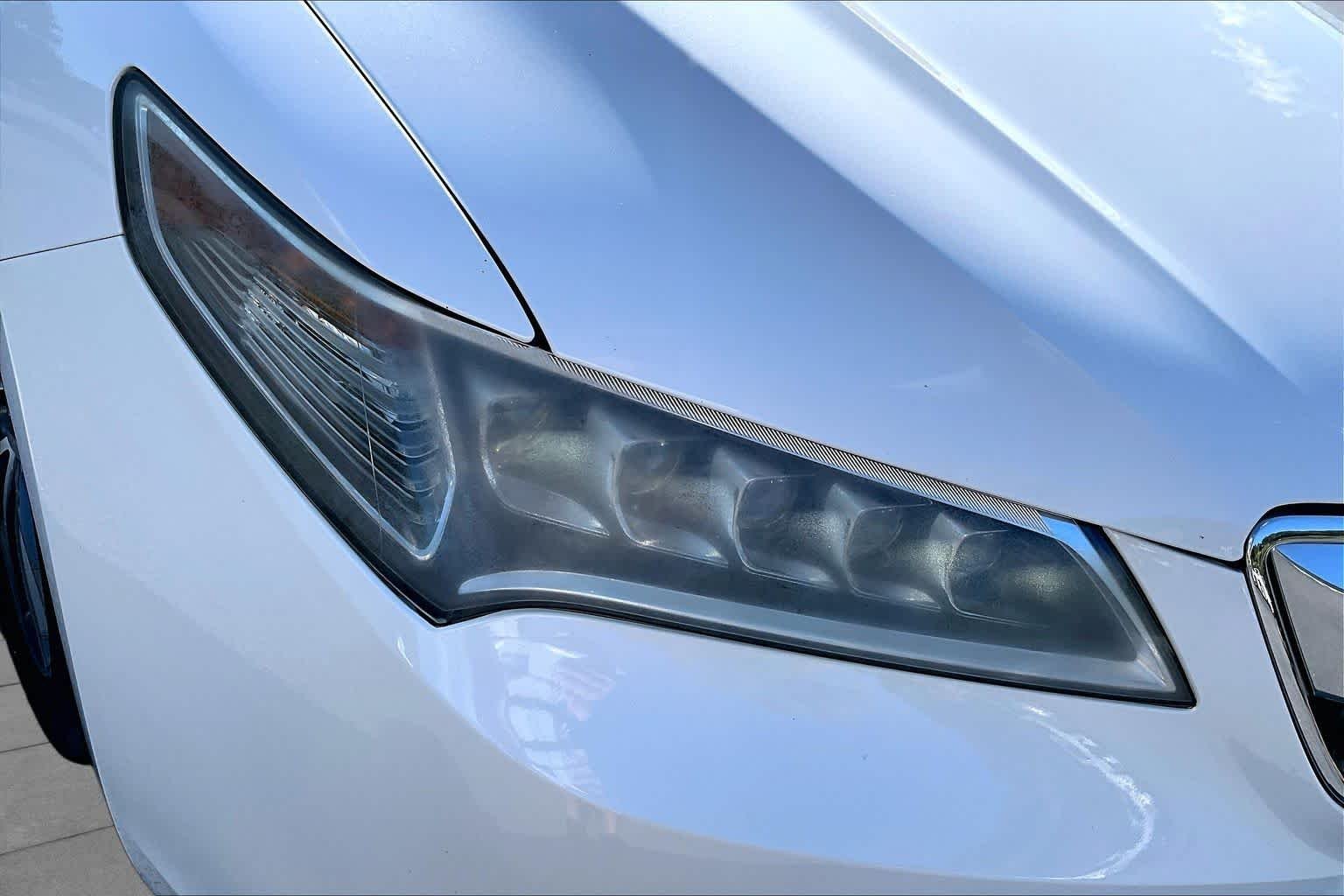 Used 2016 Bellanova White Pearl Acura V6 Tech image 28