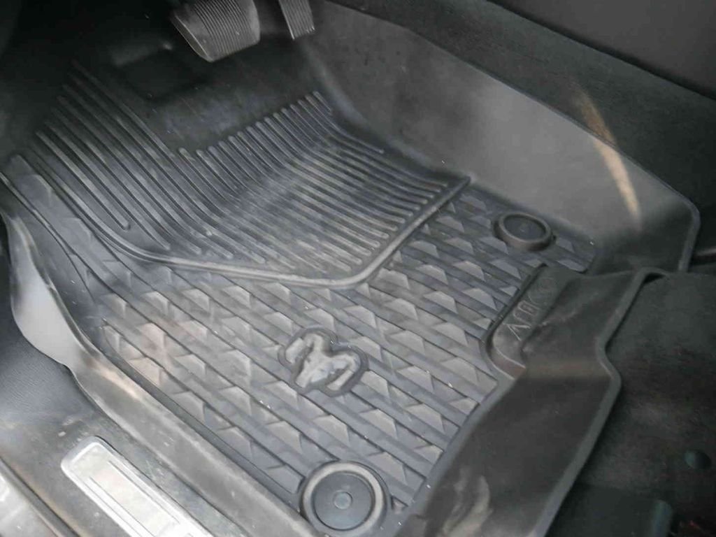 Certified Used 2022 Gray Ram Laramie image 30